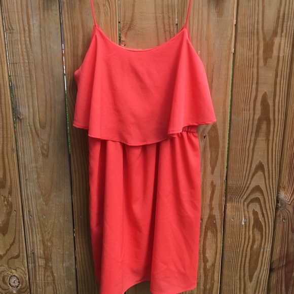 Tiered dress - Picture 3 of 4