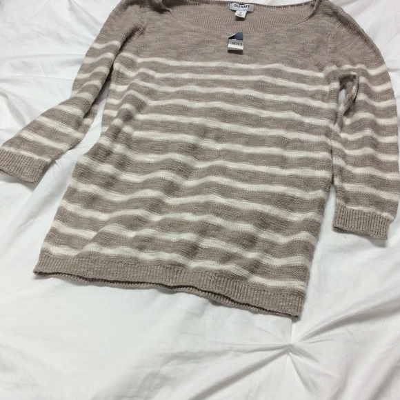 Light sweater for great price!!!!!