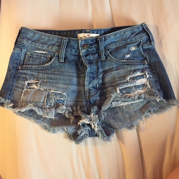 Hollister Destroyed Boyfriend Shorts