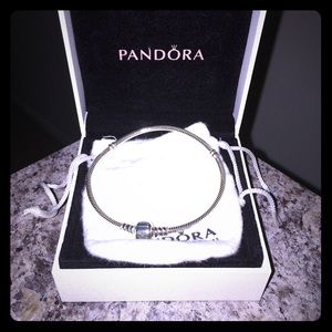 💢Pandora Bracelet 💢 Never Worn