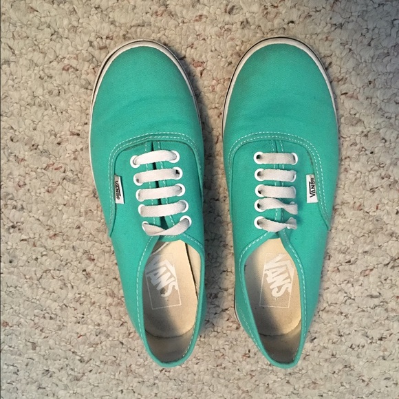 Baha blast vans