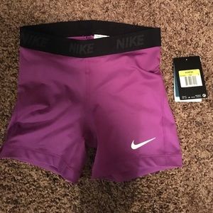 NWT Nike pros