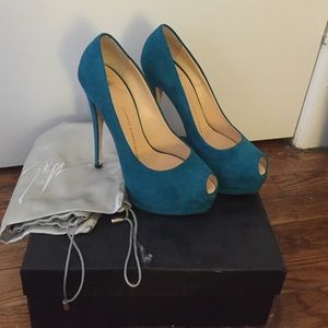 Giuseppe Zanotti Open Toe Pumps! Teal
