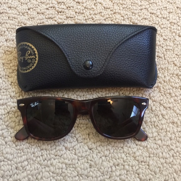 Ray-Ban Wayfarer Tortoise Shell Sunglasses