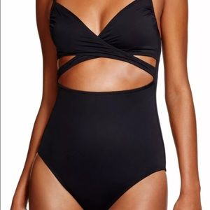 Vince camuto ebony swinsuit