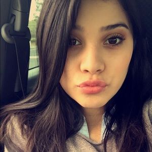 Meet your Posher, Kasandra