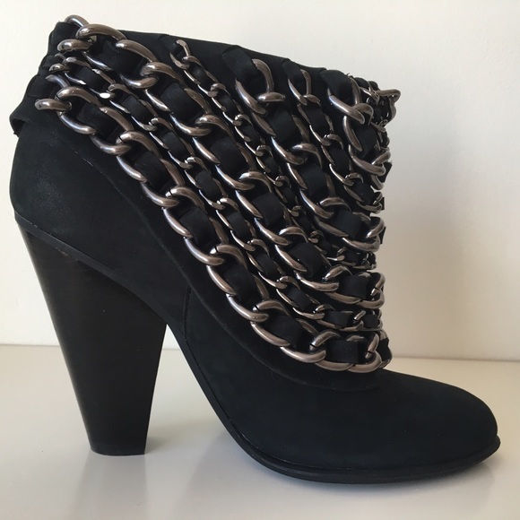 Zara Suede Booties - Black. Size 36