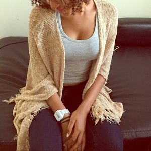 Beige Fishnet Knit Shawl ✨