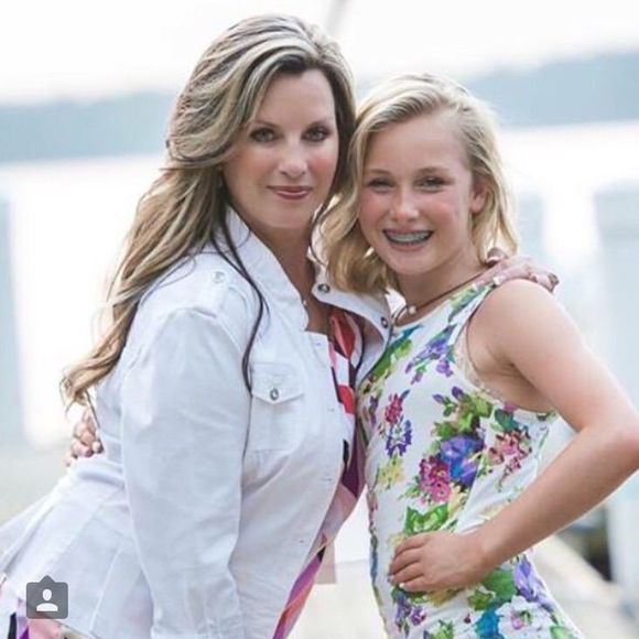 Meet your Posher, Kayla - Picture 1 of 1