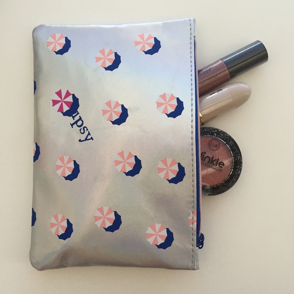 Makeup pouch - Picture 2 of 3