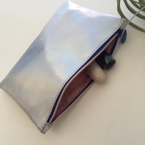 Makeup pouch - Picture 3 of 3