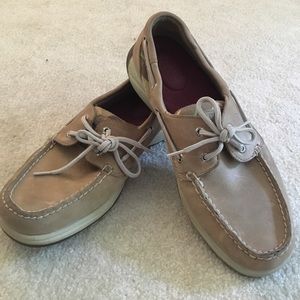 Sperry top-sister