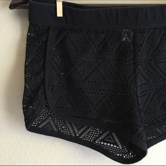 Aztec lace shorts - Picture 2 of 2