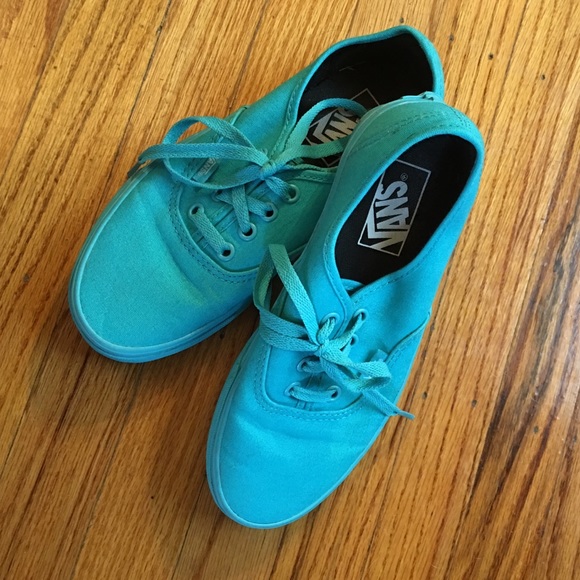 Sale!! 🎉🎉 Turquoise Vans EUC woman's SZ 6