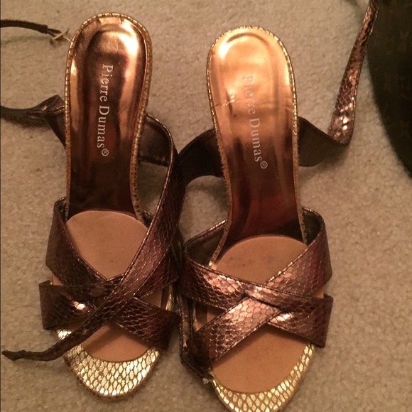 Never worn bronze & gold sandals