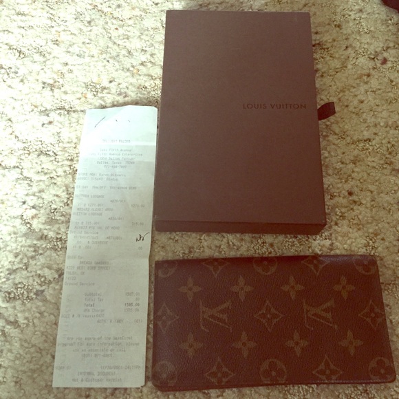 Louis Vuitton checkbook