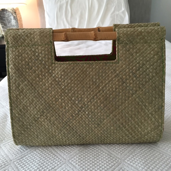 Green Straw Purse