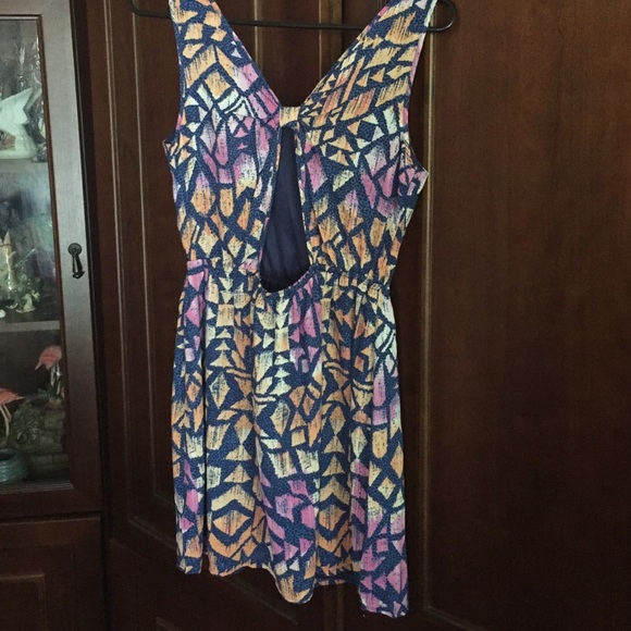 ❣️❗️FINAL PRICE➖DONATING SOON.
Geometric print dress - Picture 3 of 6