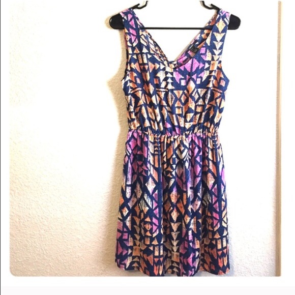 ❣️❗️FINAL PRICE➖DONATING SOON.
Geometric print dress - Picture 2 of 6