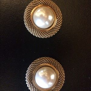 Vintage clip earrings