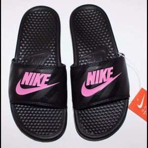 NIKE Slides / Flip Flops