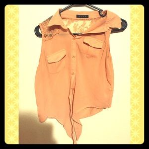 DARLING MODCLOTH LACE TIE TOP - PEACH