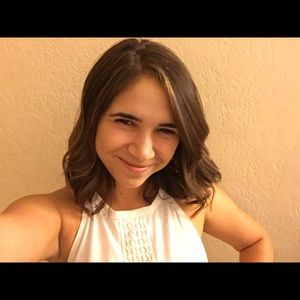 Meet your Posher, Halie