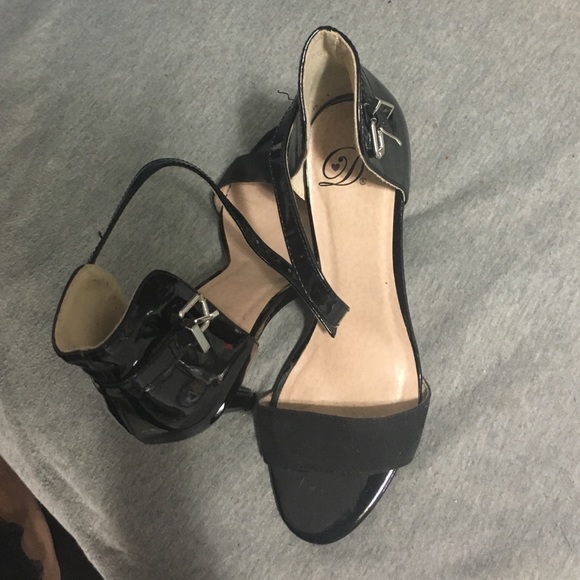 Single Sole Heels. - image 3