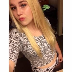 Meet your Posher, Lily