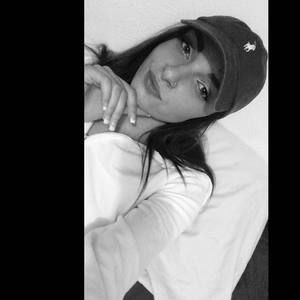 Meet your Posher, Marina