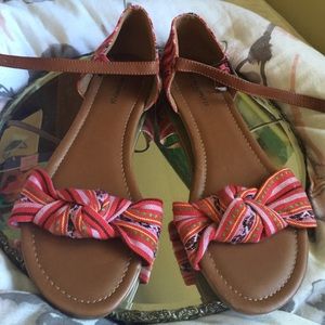 Mossimo Supply Sandals- Never Worn! ❤️OBO!❤️
