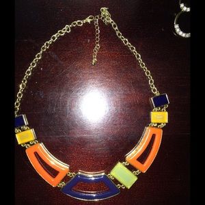 Statement necklace