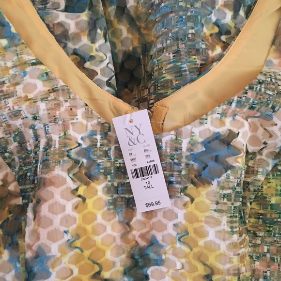 New York and Company Mesh Flare Dress - 10 Tall - Picture 4 of 7