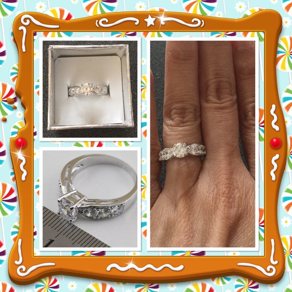 Elegant Size 4.5 white gold filled CZ ring - Picture 2 of 2