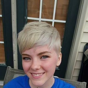 Meet your Posher, Tiffany