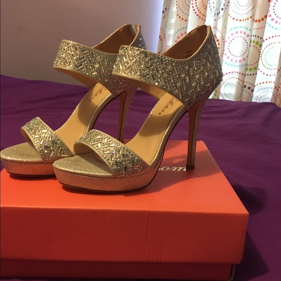 High heels - Picture 2 of 2