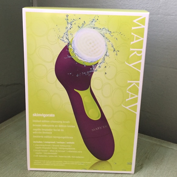 Mary Kay Cleansing Brush