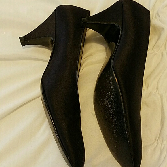 Shoes - Picture 2 of 3