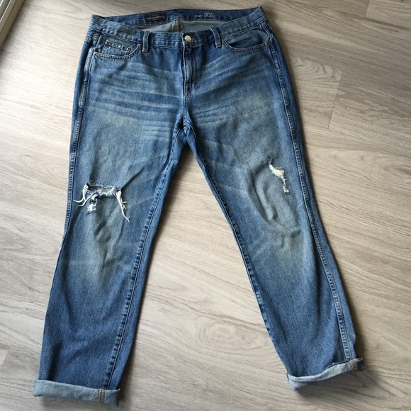 JCREW Broken in Boyfriend Jeans Sz 32