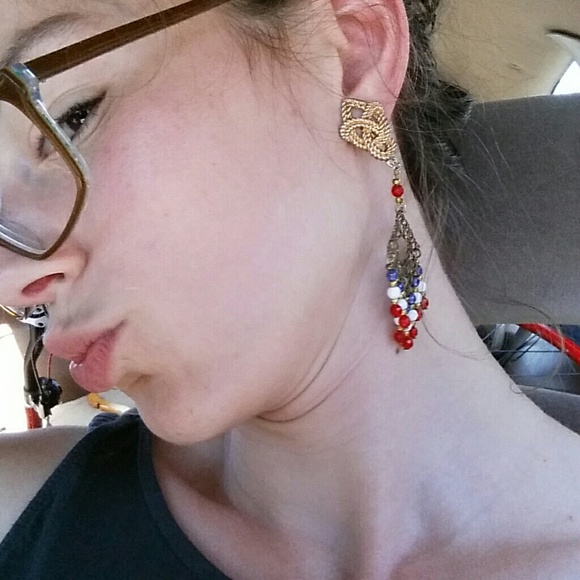 GIFTED❣️Upcycled American Chandelier Earrings - Picture 4 of 4