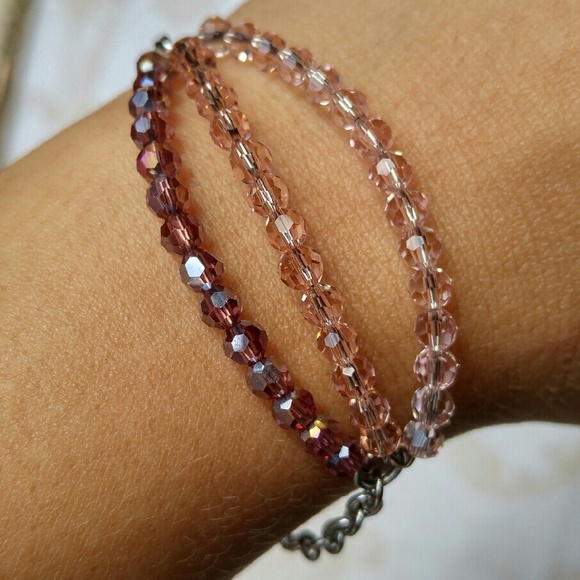 Dainty crystal beaded bracelet - Picture 1 of 3