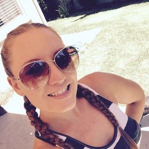 Meet your Posher, Christa