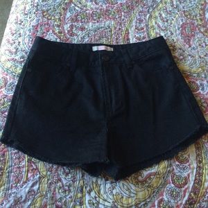 High-wasted shorts