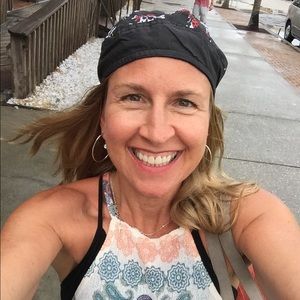 Meet your Posher, Lori ann