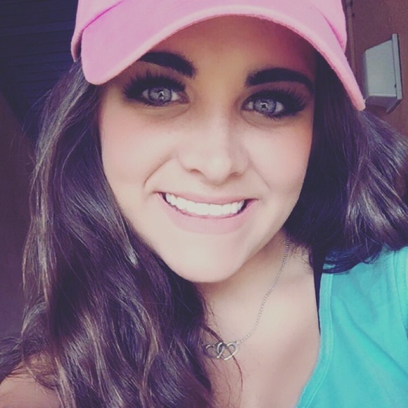 Meet your Posher, Karleigh