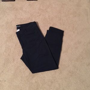 Old Navy Pixie Chino