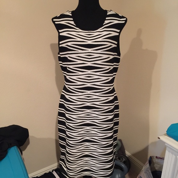 Amazing dress, just too big