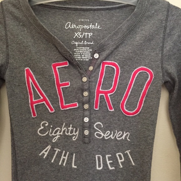 Aeropostale~Sz XS~Long Sleeved Top - Picture 1 of 4