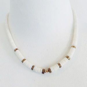 Heishi Necklace: Classic