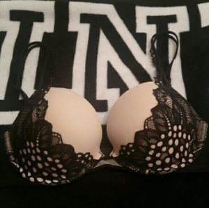 Victoria's secret very sexy lace detail push u bra
